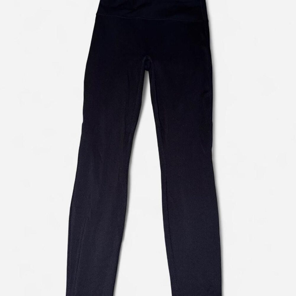 Fabletics Women's Black and Navy Leggings